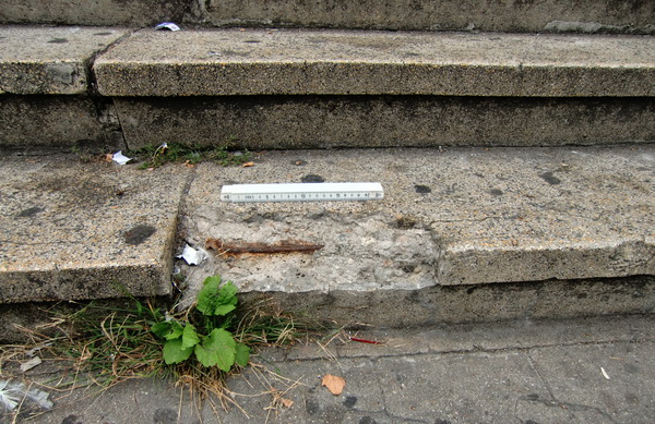 Bahnhoftreppe, ausgebrochen
