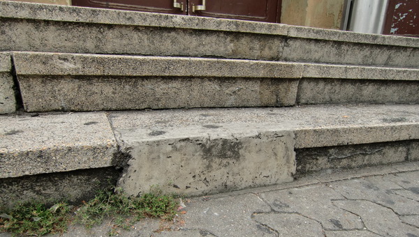 Bahnhoftreppe, repariert